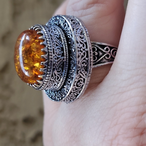 New Baltic Amber Antique Design 925 Silver Statement Ring. - Picture 5 of 16